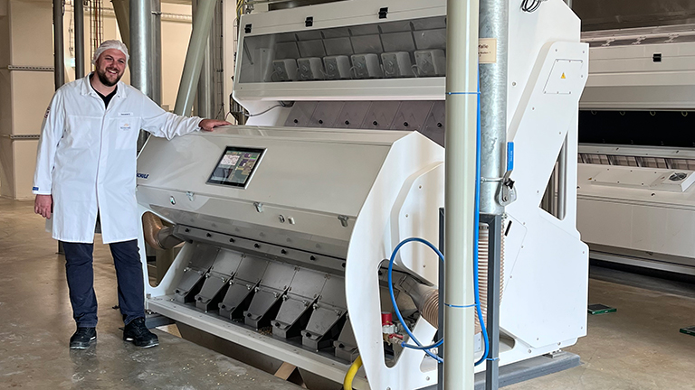 SEA.IQ Optical Sorter with Worker